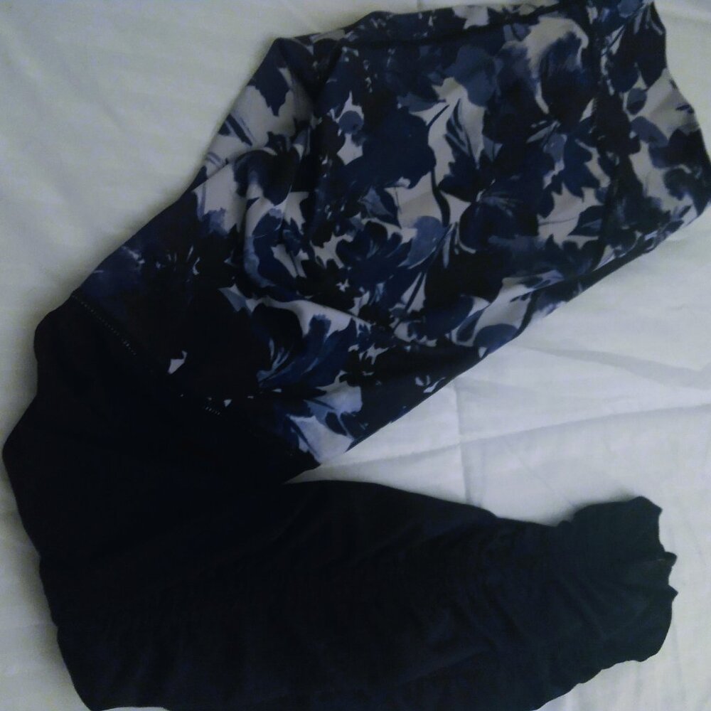 Fabletics navy black mesh leggings M
